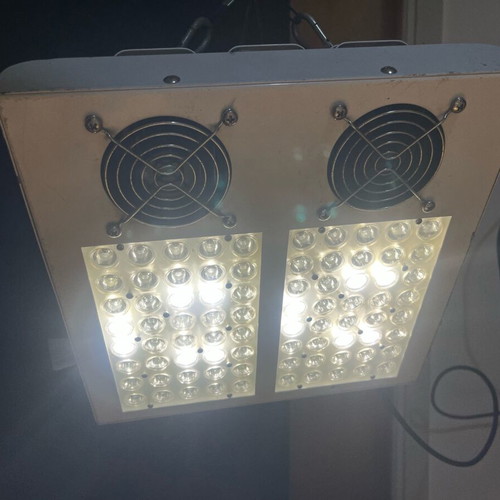 Led Grow Light 280W like new, Cree & Osram