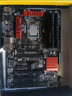 Gigabyte Z97X-SLI μητρική με Intel Core i5-4670K και Kingston HyperX Beast 8GB RAM μεταχειρισμένη