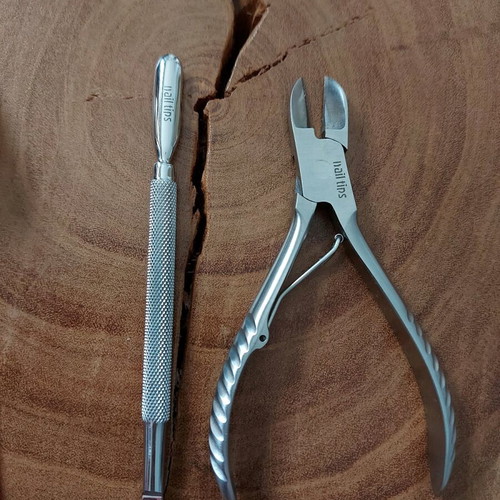 Nail equipment new with foot nail clipper and pusher