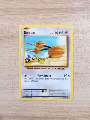 Doduo Pokémon Card Evolutions 2016 Near Mint