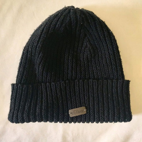 S.Oliver beanie like new, black