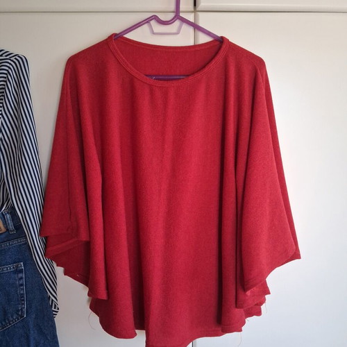 Red blouse with batwing sleeves like new