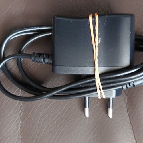 2A EU Plug Power Supply Adapter για USB πολύπριζο σαν καινούργιο