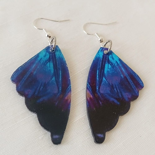 Butterfly wing earrings new, blue plexiglass