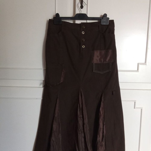 Diva By D long skirt size L like new, brown