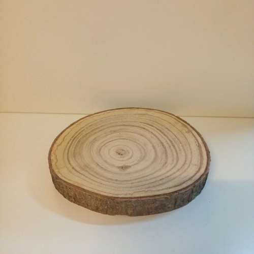 Wooden slice new, diameter 18.5 cm, thickness 3 cm