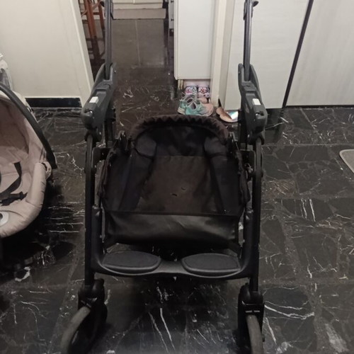 Cam 3-in-1 stroller like new with adjustable seat and car seat