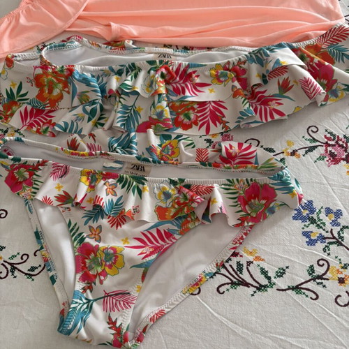 Zara floral bikini size 13-14 with H&M t-shirt gift new