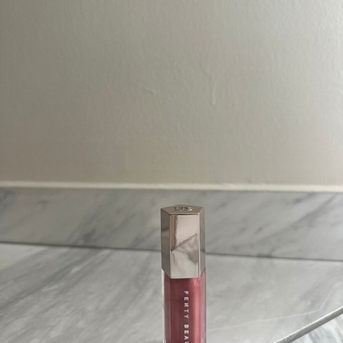 Fenty Gloss Bomb Lip Luminizer Fussy new