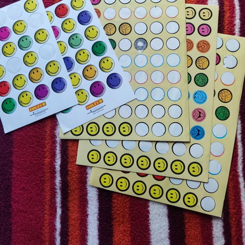 Smiley stickers set 3+2 new with large and small cards