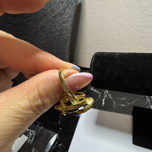 Ring with black stone and rhinestones
