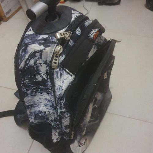 No Fear rolling school bag used with handle and three zip compartments