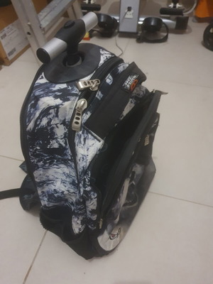 No Fear rolling school bag used with handle and three zip compartments