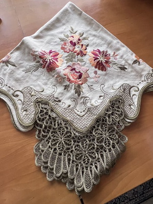 Linen tablecloth 90x90 cm new