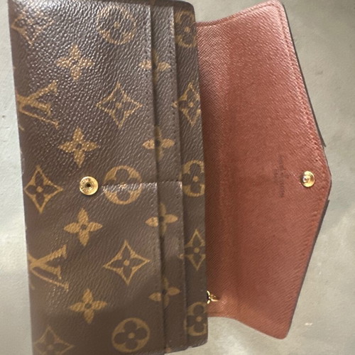 Louis Vuitton Wallet large size like new, brown
