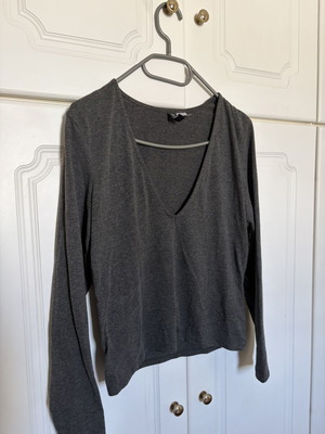 H&M Grey V-Neck Blouse Medium like new