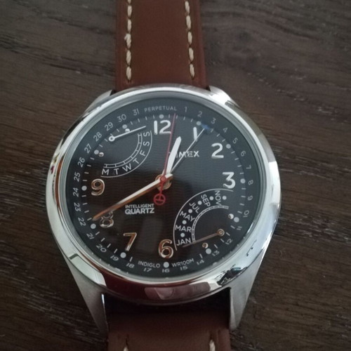 Timex T2N505 men's wristwatch used non-working with metal bracelet