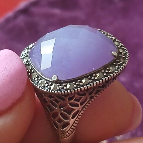 Ring with rare purple qade and marcasite in 925 silver, size 17.5mm, Spanish brand like new