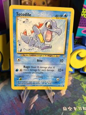 Totodile Neo Genesis Pokemon card