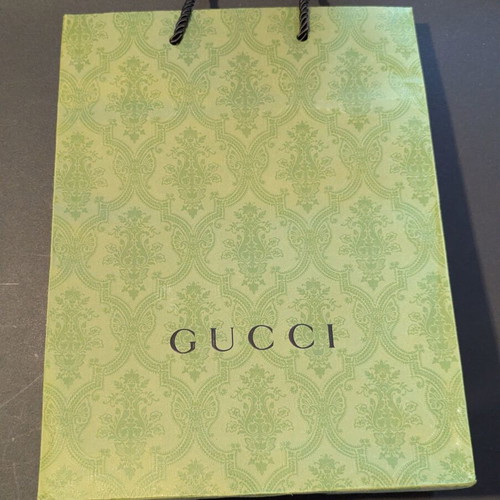 Gucci paper bag medium used condition