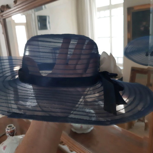 Women's hat like new, handmade, blue, summer style