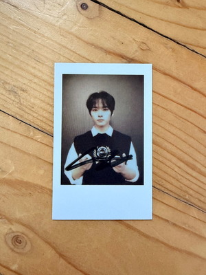 Stray Kids Lee Know Rock Star KMS signed polaroid