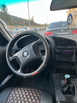 BMW E36 steering wheel with airbag