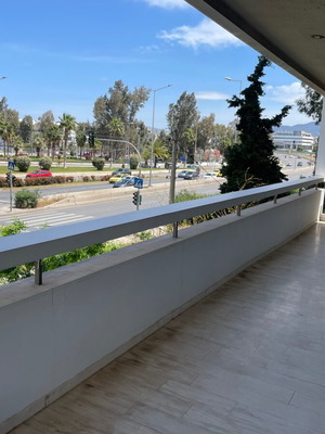 Γωνιακό οροφοδιαμέρισμα 86 τ.μ με θέα το Πάρκο του Τροκαντερού -Παλαιό Φάληρο