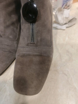 Velour Mango ankle boots used, 4 cm heel, taupe
