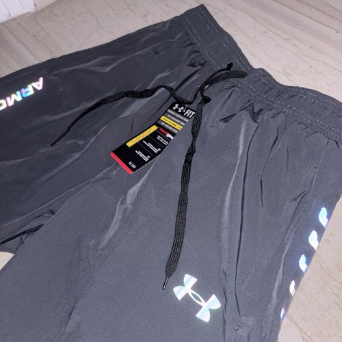 Under Armour Reflective Shorts new, black, sizes S M