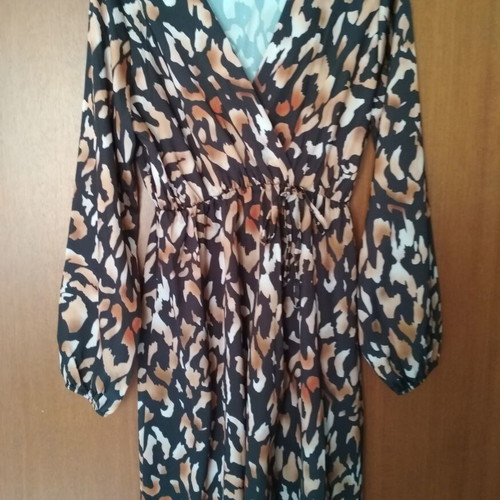 Dress thin in black and brown, like new, one size