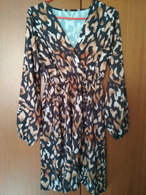 Dress thin in black and brown, like new, one size