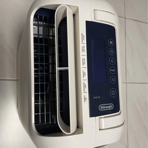 Delonghi Tasciugo AriaDry dehumidifier