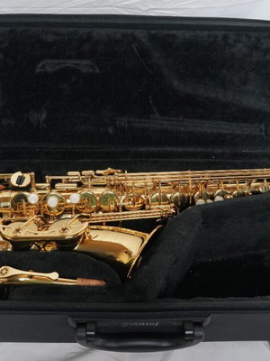 Yamaha YAS-480 alto saxophone