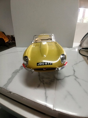 B-Borago Jaguar E Type cabriolet used, cast iron 1961