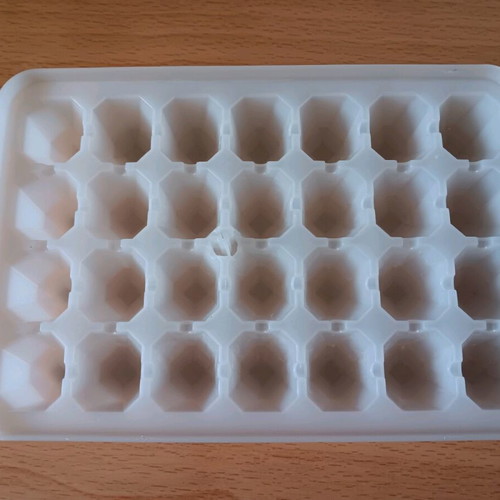 Miele ice cube tray new, 24 slots