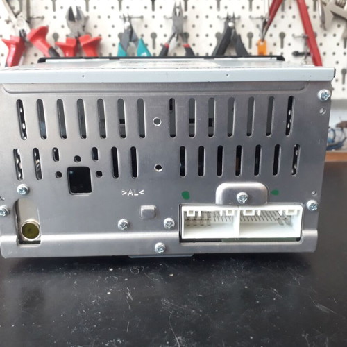 Kia CEED 2 (JD) factory radio CD MP3 2013 like new