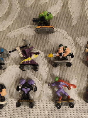 Savage Mondo Blitzers Skateboard Mania μεταχειρισμένες φιγούρες 90s, 9 τεμάχια