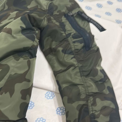 Pull & Bear men's bomber jacket size L like new, camo print