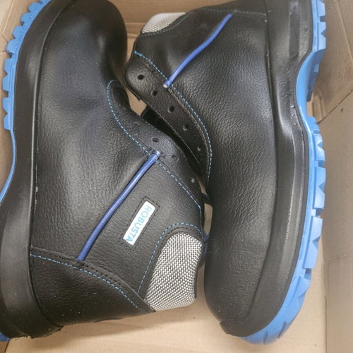 Work shoes new, size 41, black