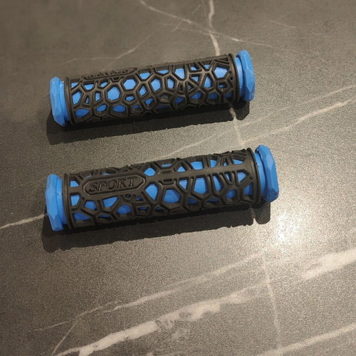 Bicycle handlebar grips in excellent condition
