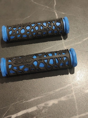 Bicycle handlebar grips in excellent condition