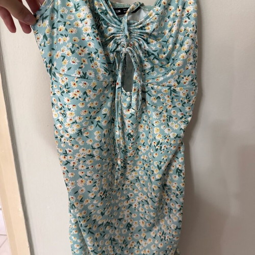 Dress new, size S with adjustable ruching