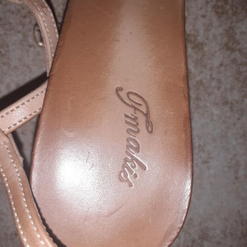 Leather sandals size 36 used without scratches