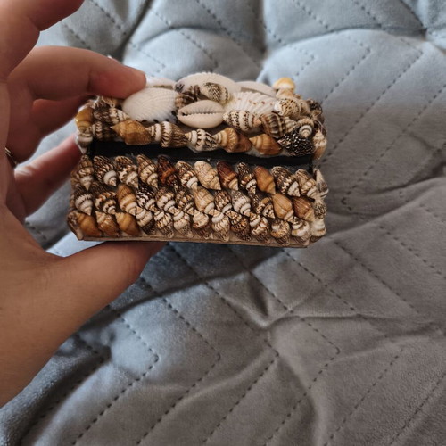Small jewelry box decorated with seashells like new