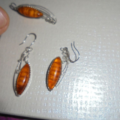 Antique Baltic amber jewelry set like new, vintage orange