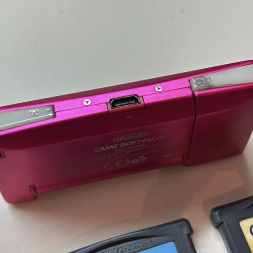Game Boy Micro pink/fuchsia handheld console