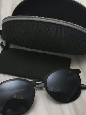 Unisex sunglasses like new, black
