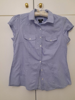F&F Women's Blue Polka Dot Shirt short sleeve size 38 like new