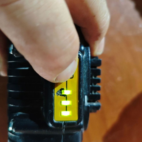 Dewalt DCD796 drill used with 4AH battery and charger
